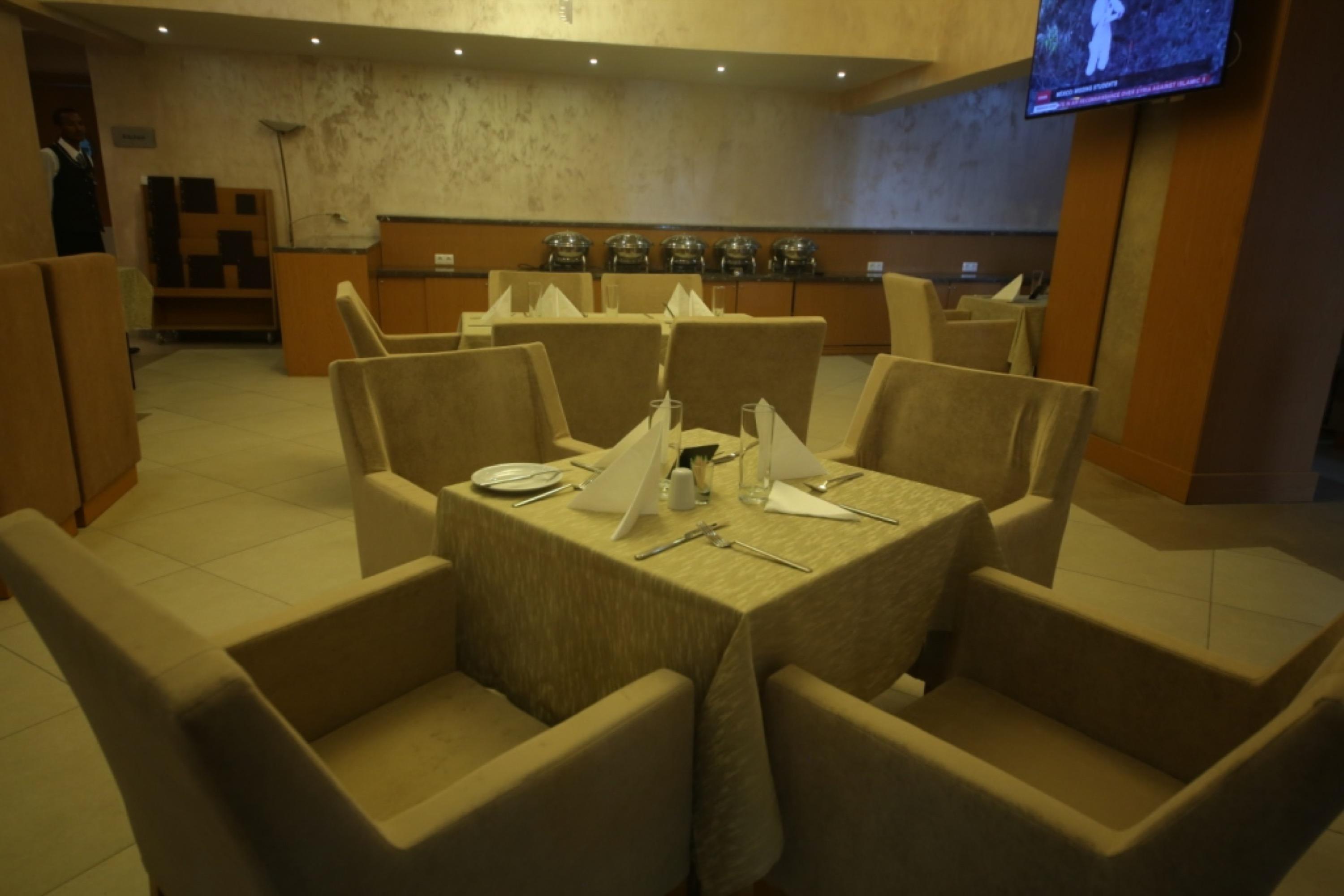 Momona Hotel Аддис-Абеба Экстерьер фото