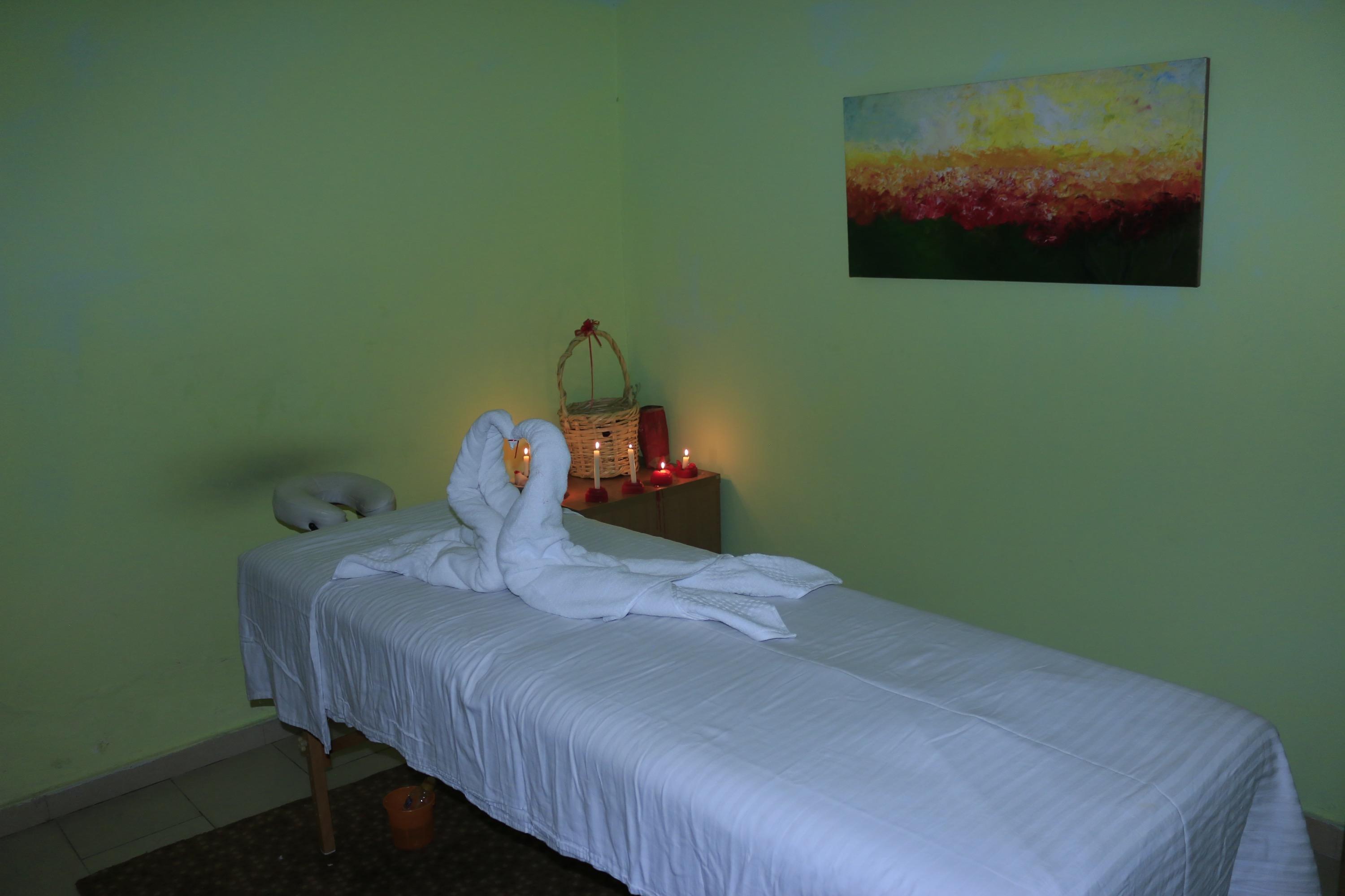 Momona Hotel Аддис-Абеба Экстерьер фото